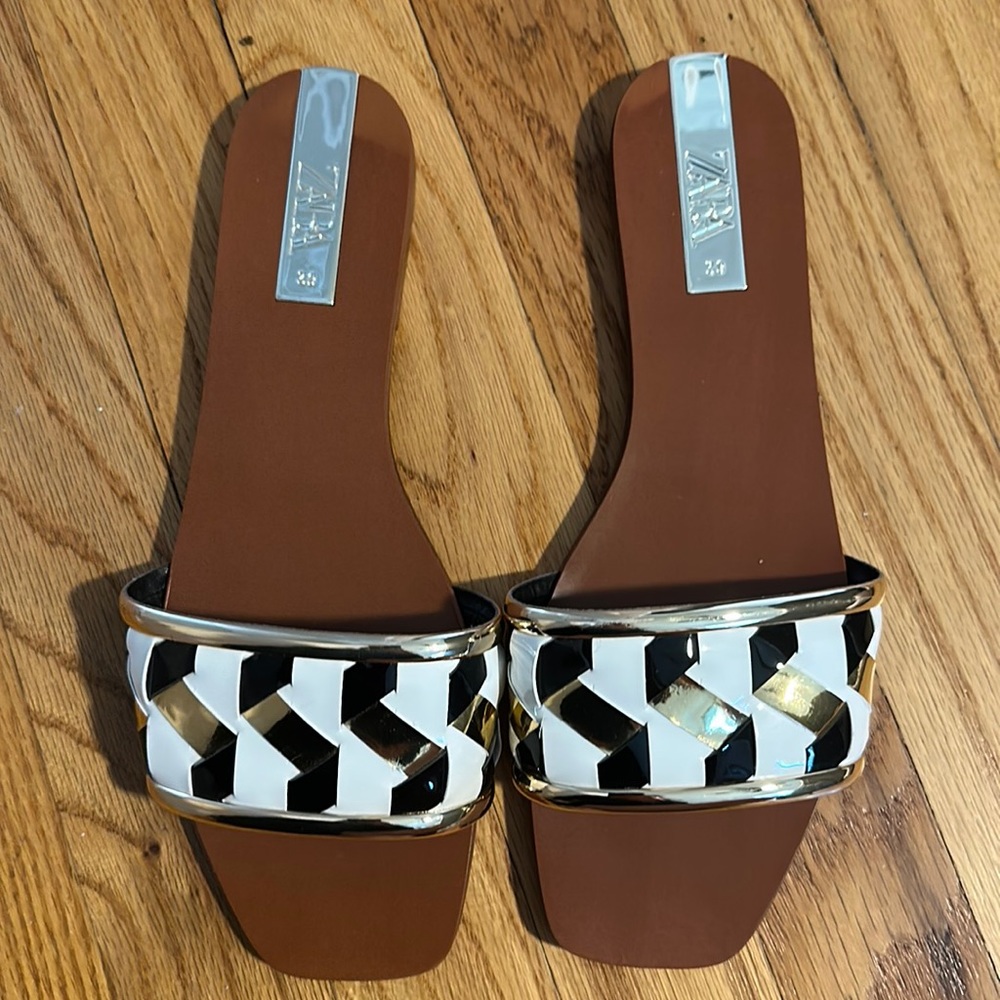 Zara flats